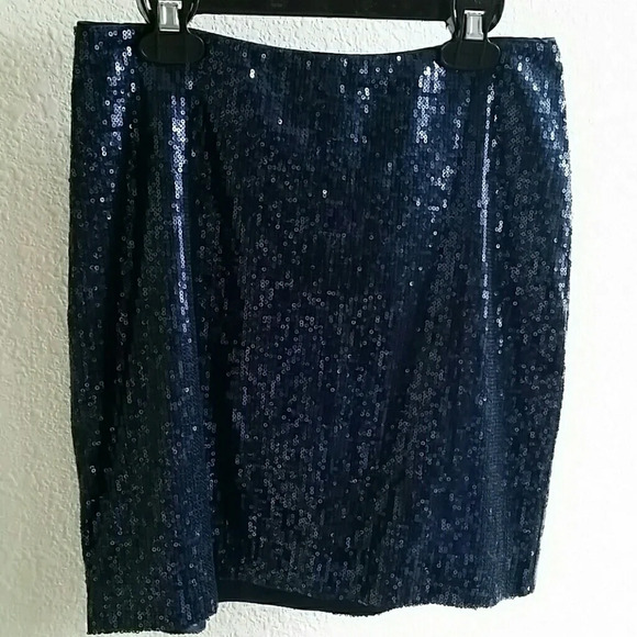 PIPERLIME Sequined mini-skirt - Picture 1 of 4